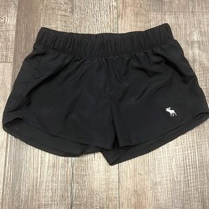 Old Navy Dolphin hem running shorts built in brief liner orig. $15. Like new